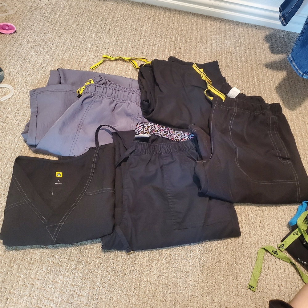 Scrubs size large women 39" tall